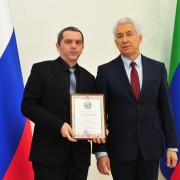 С главой РД